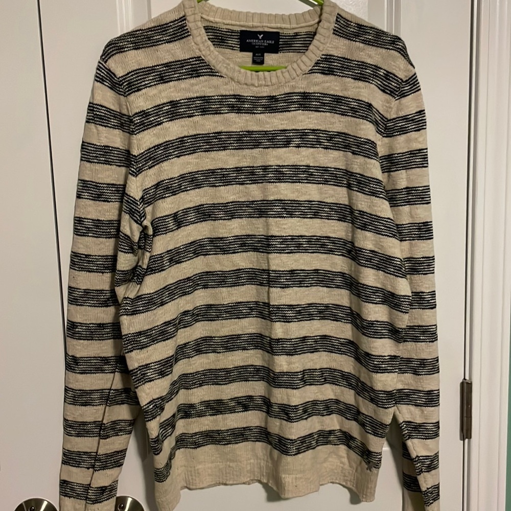 American Eagle Men’s Sweater